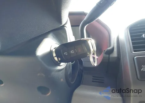 2022 Ford F-250 Xl из США, поврежденный, VIN 1FT7W2B68NEF97337